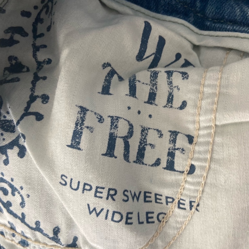 NWOT Free People Light Blue Care FP Super Sweeper Wide Leg Jeans Sz M baggy - Picture 14 of 16